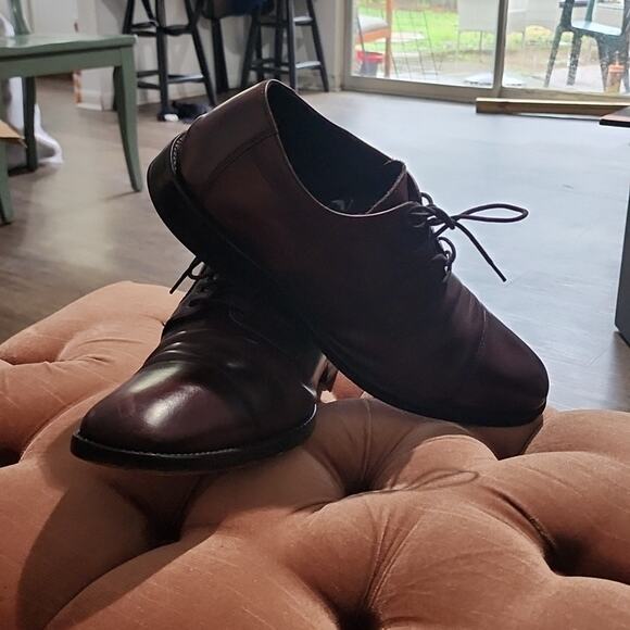 JOHNSTON & MURPHY MENS LEATHER BURGUNDY OXFORDS SIZE 11 MADE IN INDIA - Picture 14 of 15